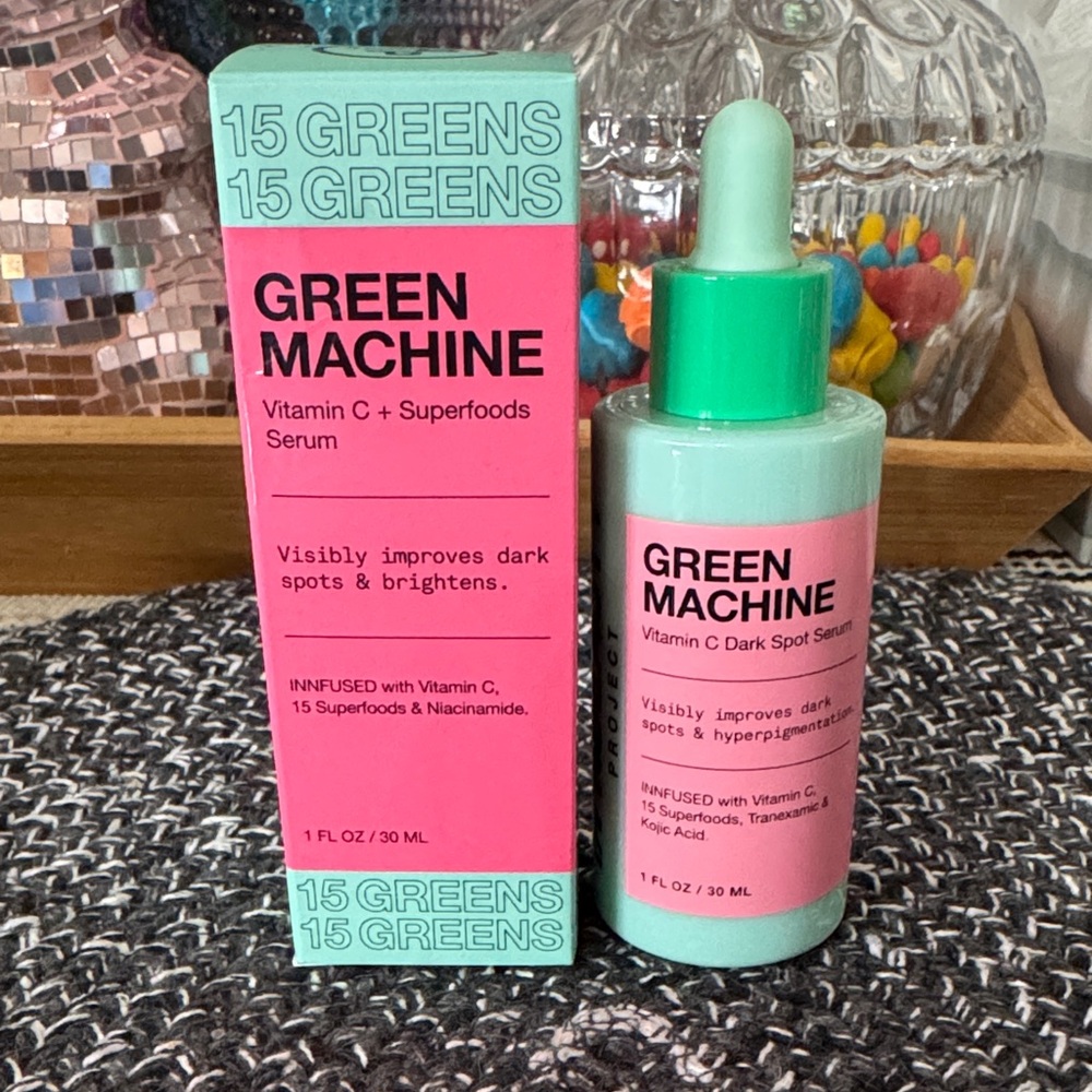 Innbeauty Green Machine Vitamin C + Superfoods Serum (mint green/pink)